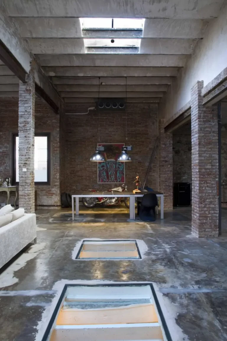 Warehouse Apartments in Poblenou